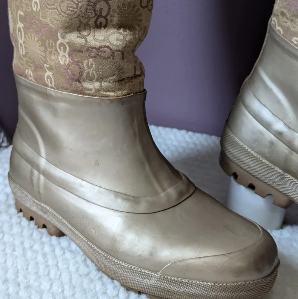 VTG Y2K UGG Wallingford Wellies Gold Sheepskin Logo Print Rain Boots Women's 7 - Picture 4 of 14